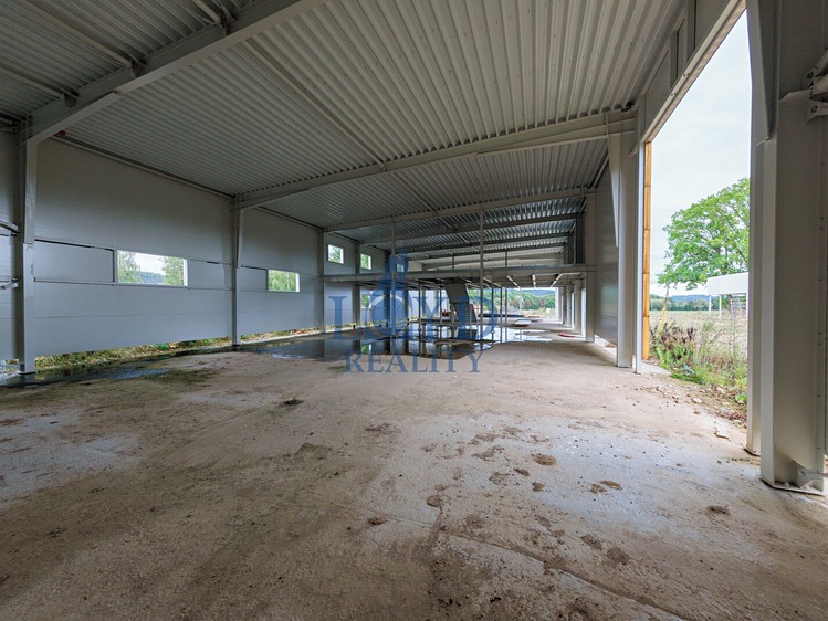 Prodej komerčního prostoru, 1 251 m² (18 z 24)
