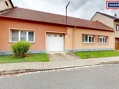 Prodej  rodinného domu 195 m², pozemek 1 242 m²