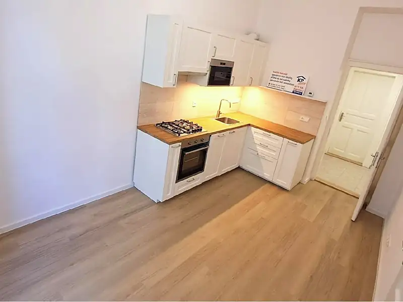 Prodej bytu 2+1 63 m², Praha – náhled fotky 2