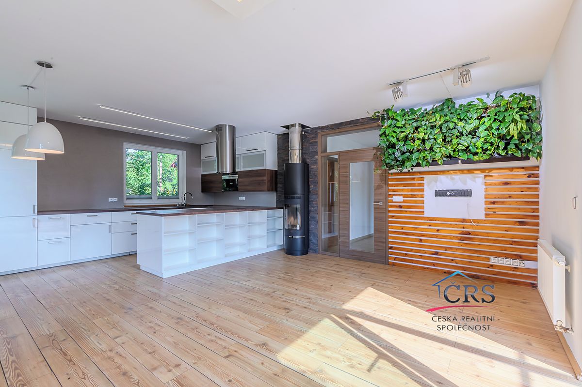Prodej rodinného domu 102 m², pozemek 639 m² – fotografie 4