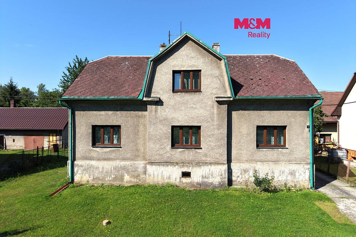 Prodej rodinného domu 200 m², pozemek 1769 m²