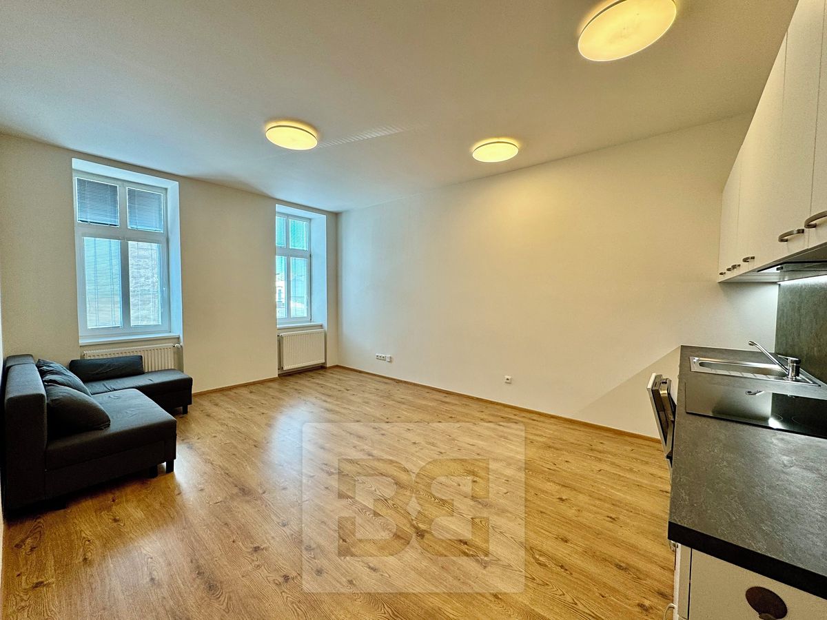 Pronájem bytu 2+kk 60 m²