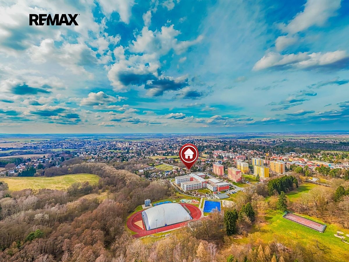 Prodej vícegeneračního domu 227 m², pozemek 695 m² – fotografie 3