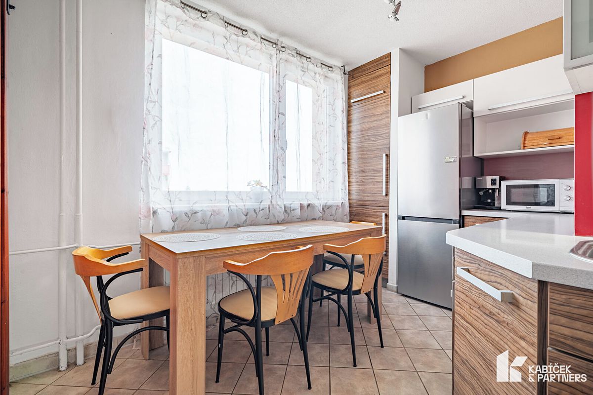 Pronájem bytu 3+1 74 m² – fotografie 5