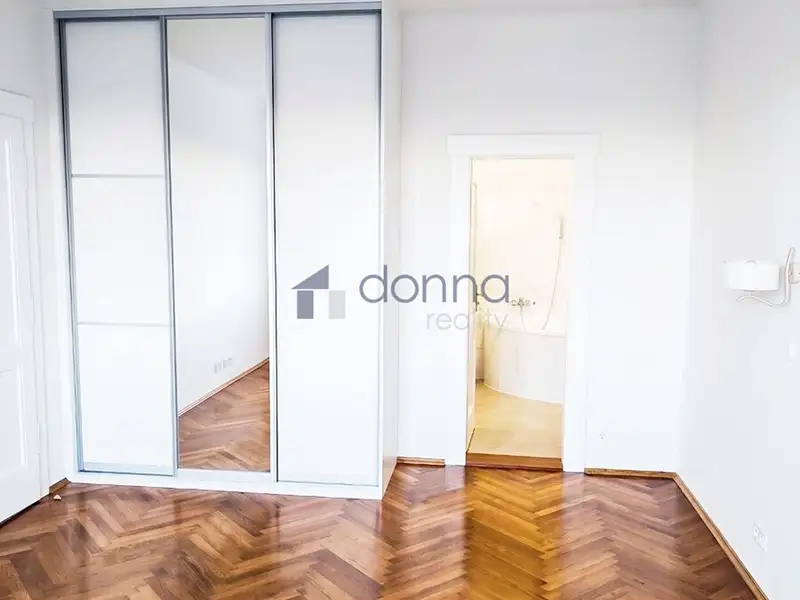 Pronájem bytu 3+kk 77 m², Praha – náhled fotky 3