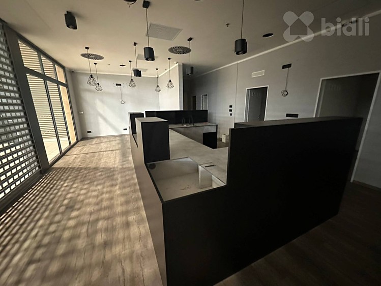 Комерційне приміщення в оренду, 104 м² (3 з 4)