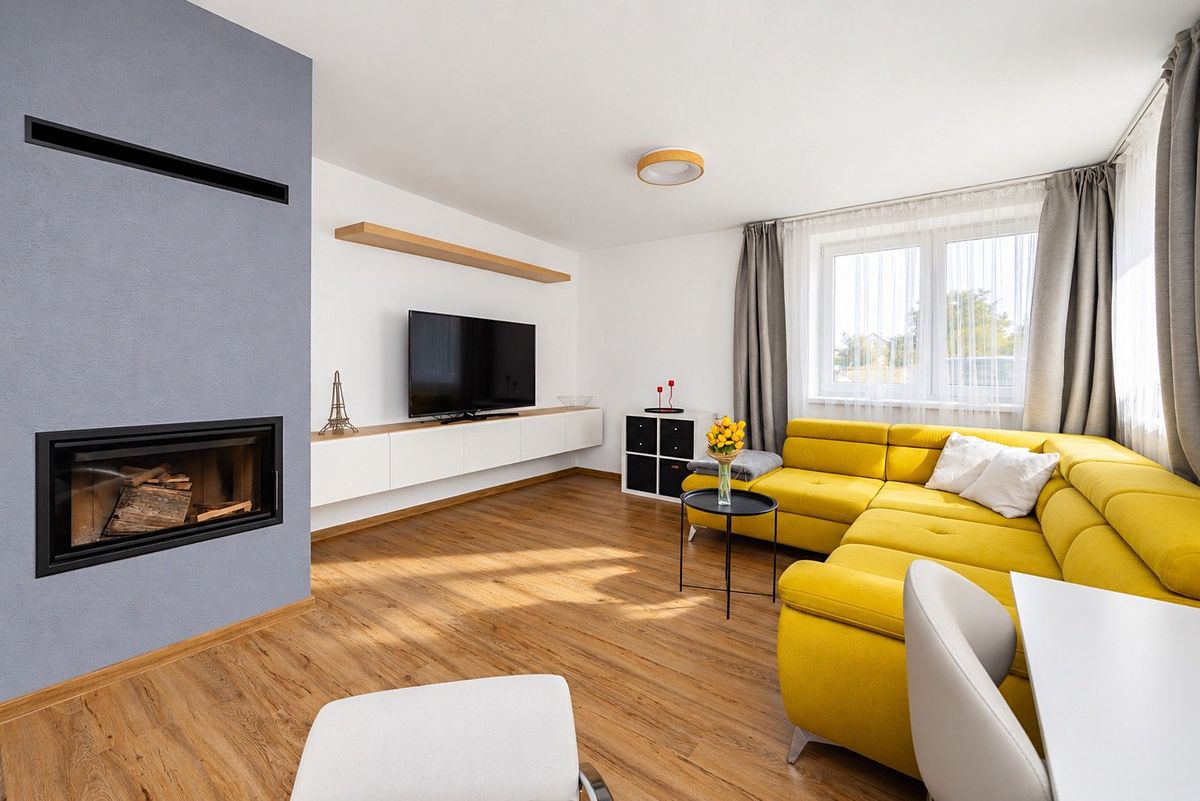 Prodej rodinného domu 231 m², pozemek 1062 m² – fotografie 2