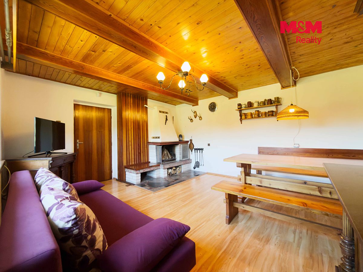 Prodej rodinného domu 120 m², pozemek 918 m² – fotografie 4