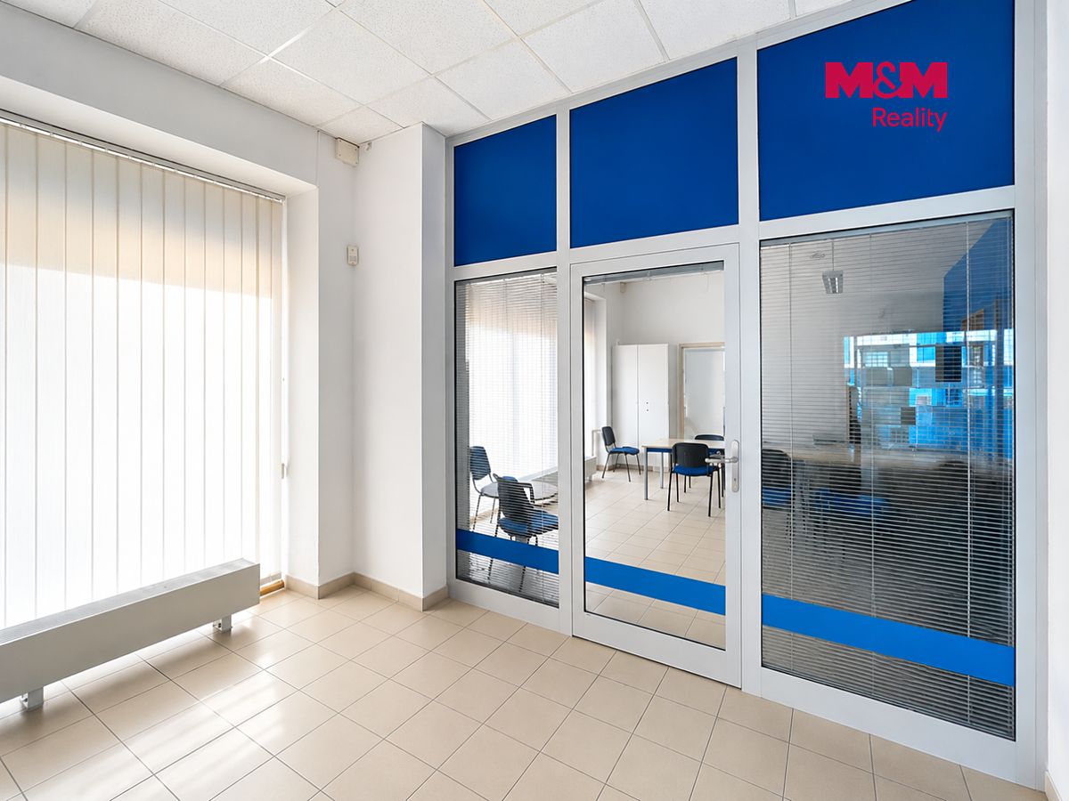 Pronájem obchodního prostoru 106 m² – fotografie 2