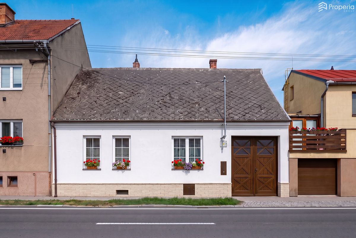 Pronájem rodinného domu 84 m², pozemek 818 m²