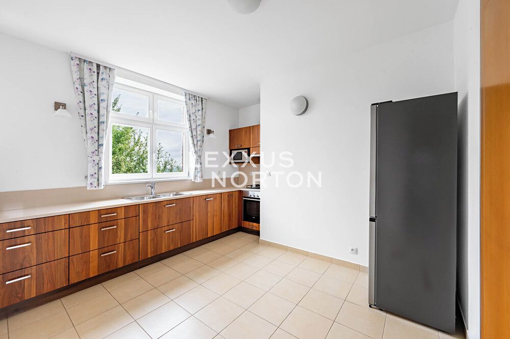 Pronájem bytu 3+1 109 m² – fotografie 3