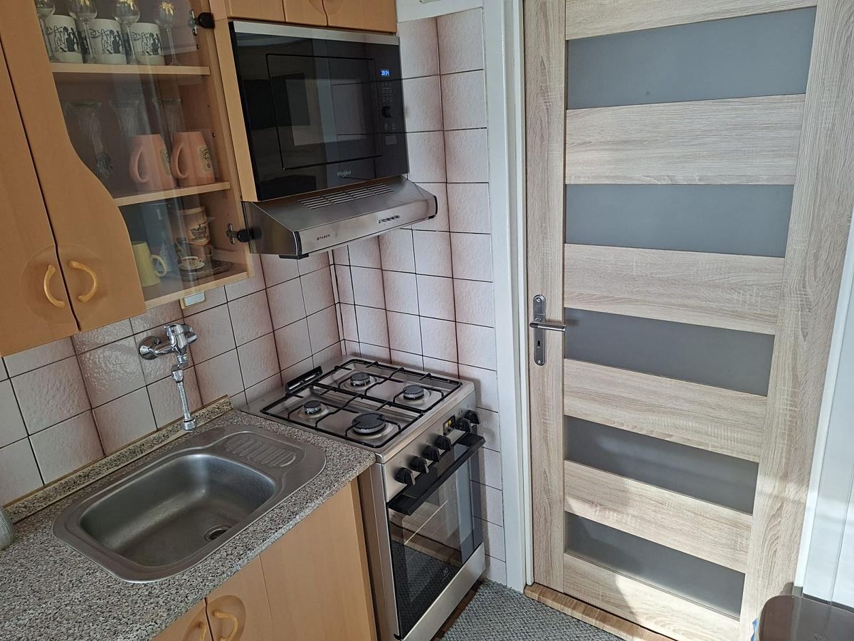 Pronájem bytu 3+1 71 m² – fotografie 2