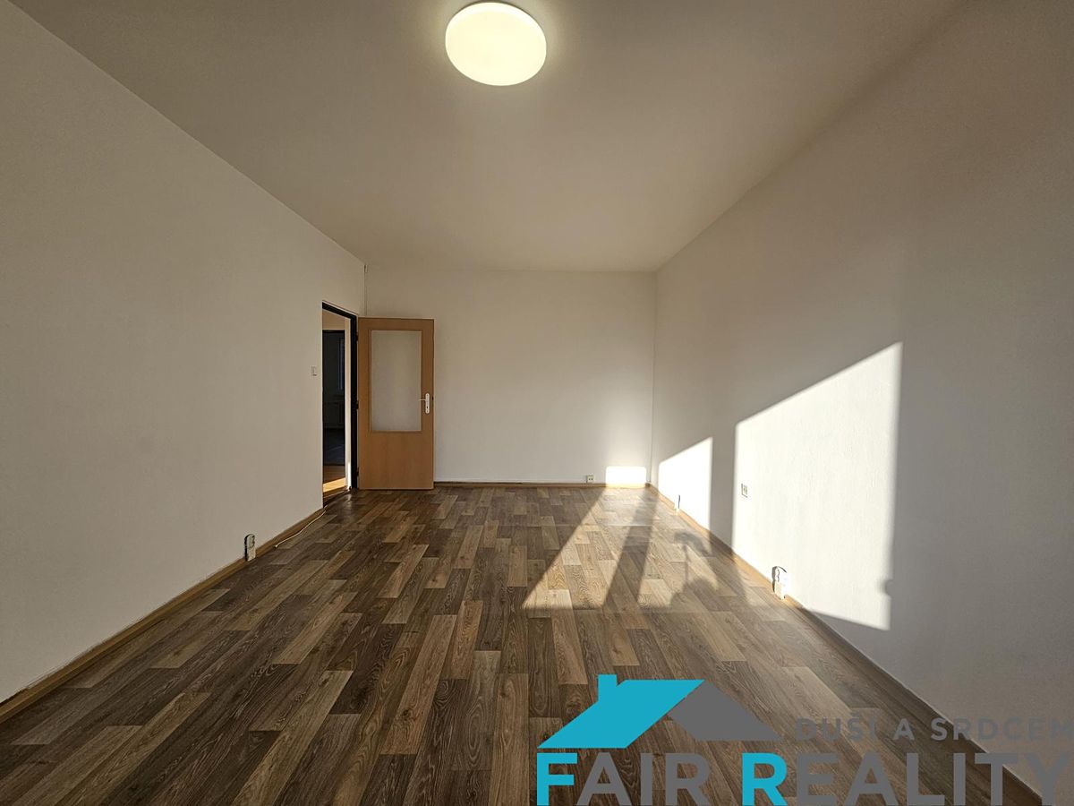 Pronájem bytu 2+1 61 m² – fotografie 4