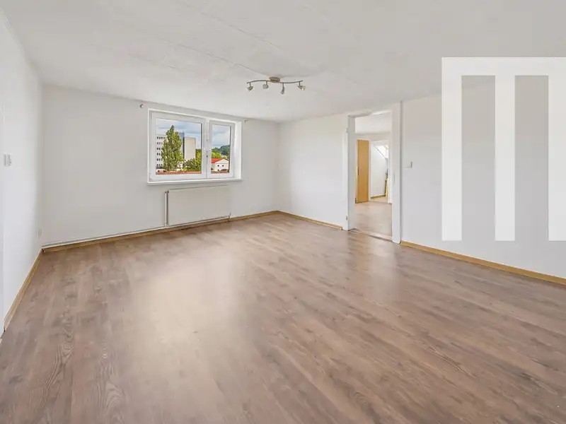 Pronájem bytu 2+1 70 m², Nový Bor – náhled fotky 2