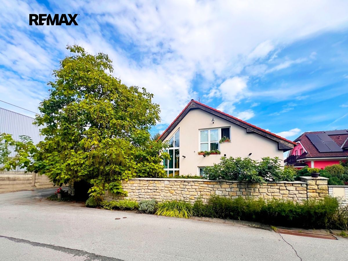 Prodej rodinného domu 200 m², pozemek 545 m²