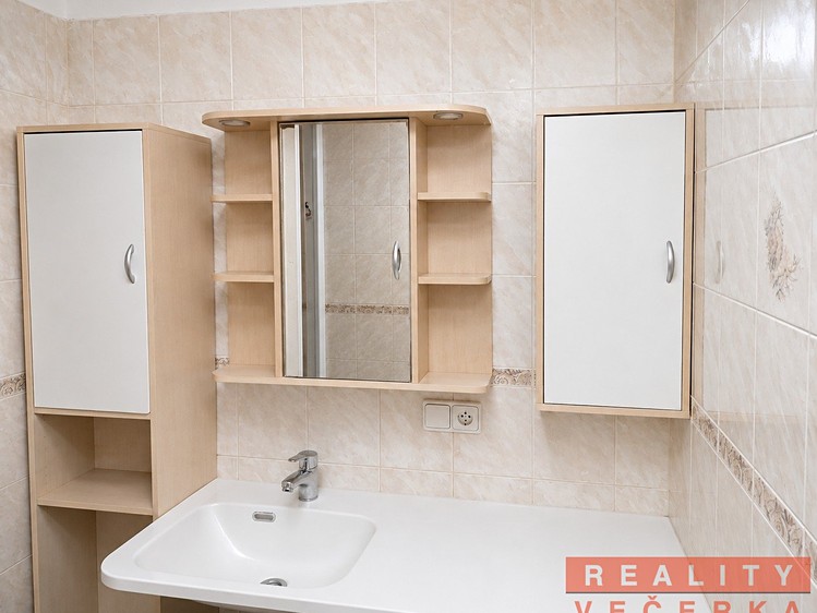 Квартира 2+1 на продаж, 56 м² (14 з 17)