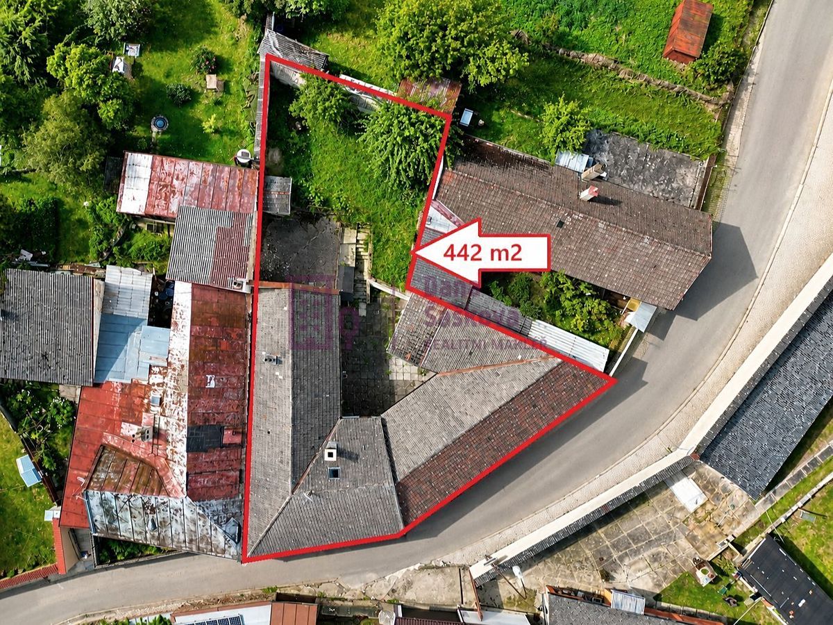 Prodej rodinného domu 203 m², pozemek 442 m²