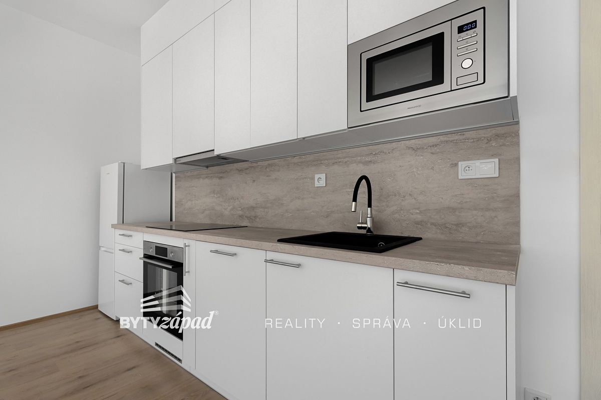 Pronájem bytu 2+kk 58 m² – fotografie 3