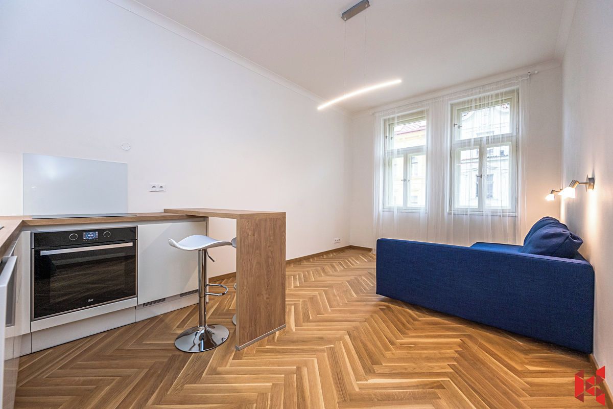 Pronájem bytu 2+kk 43 m²