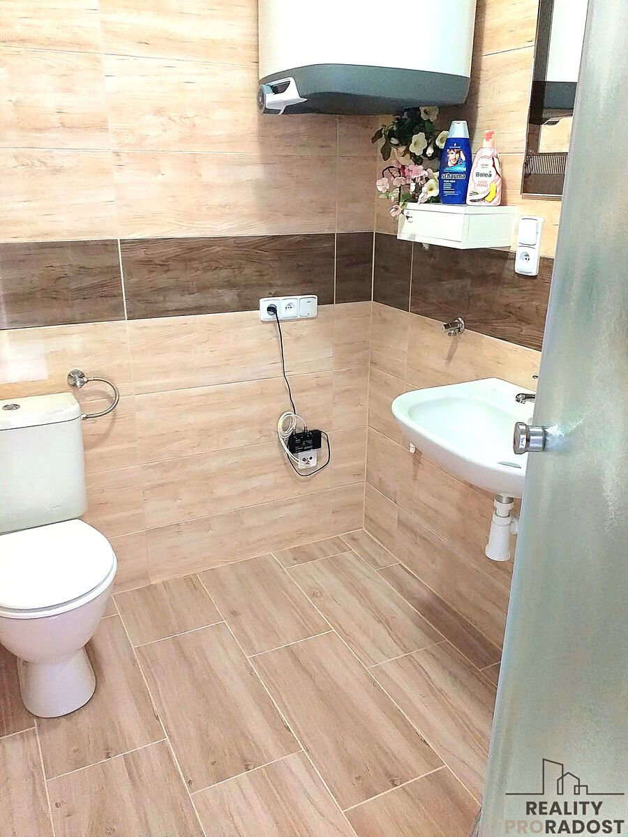 Pronájem bytu 2+kk 47 m² – fotografie 4