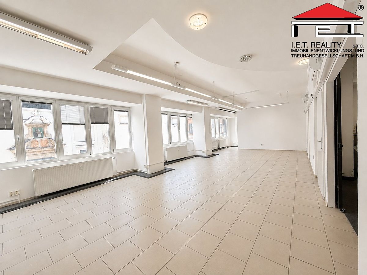 Pronájem obchodního prostoru 75 m² – fotografie 2