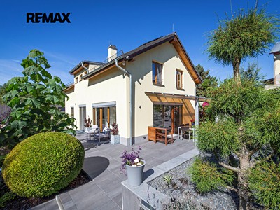 Prodej  rodinného domu 215 m², pozemek 835 m²