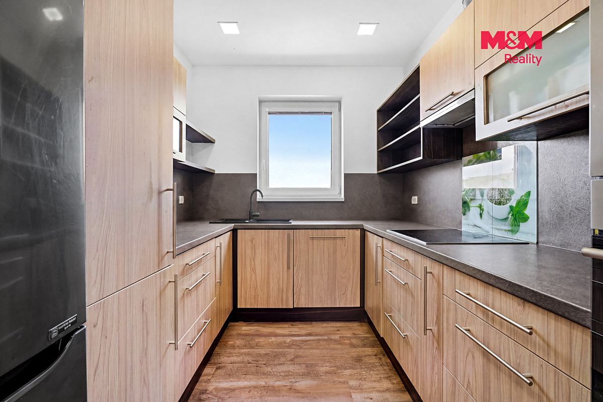 Prodej rodinného domu 94 m², pozemek 1500 m² – fotografie 2