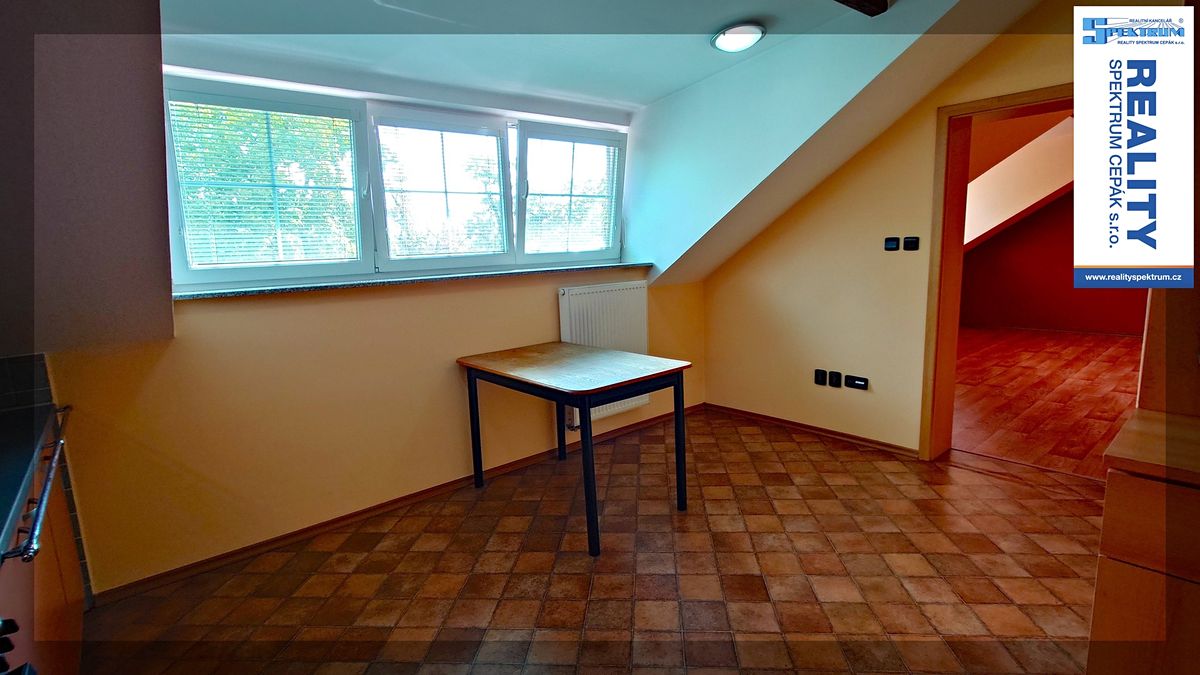 Pronájem bytu 2+kk 42 m² – fotografie 4