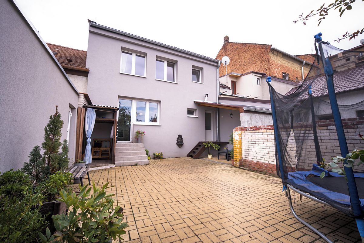 Prodej rodinného domu 120 m², pozemek 143 m² – fotografie 3