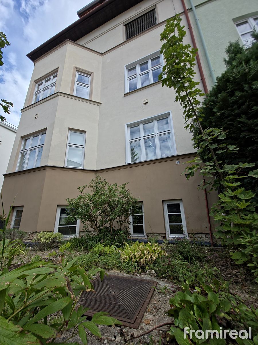Prodej komerční nemovitosti 53 m²