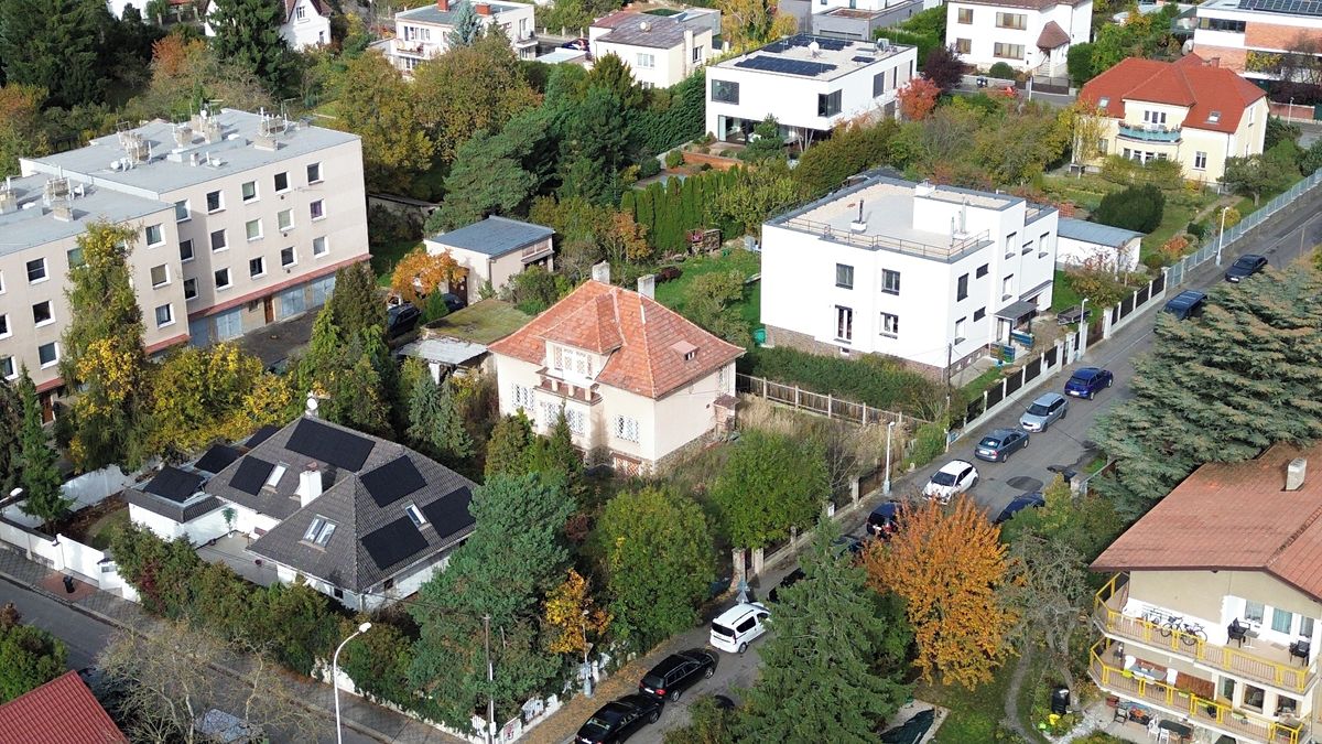 Prodej stavebního pozemku 957 m² – fotografie 4