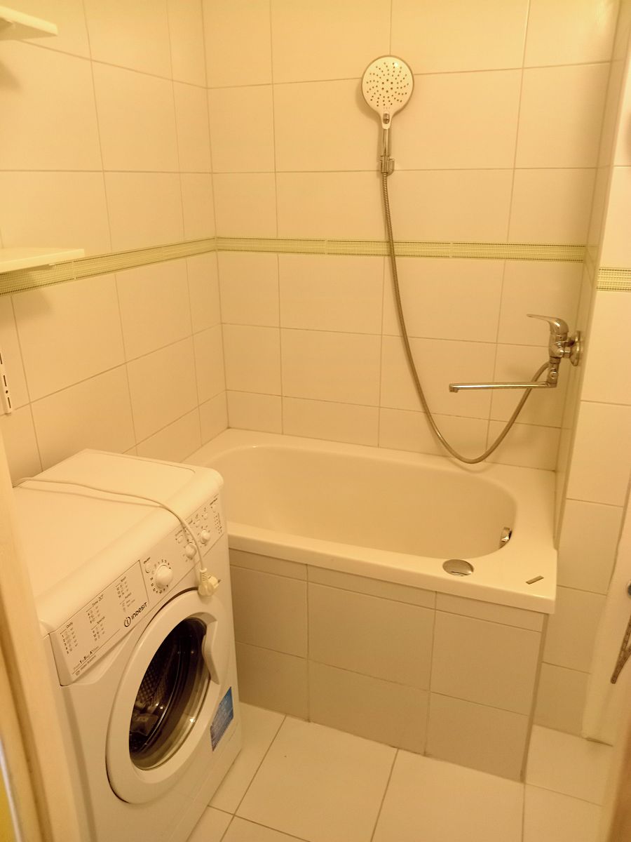 Pronájem bytu 1+kk 35 m² – fotografie 3