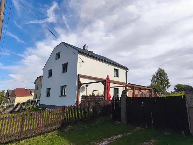 Prodej rodinného domu 165 m², pozemek 1718 m², Vřesina – náhled fotky 1