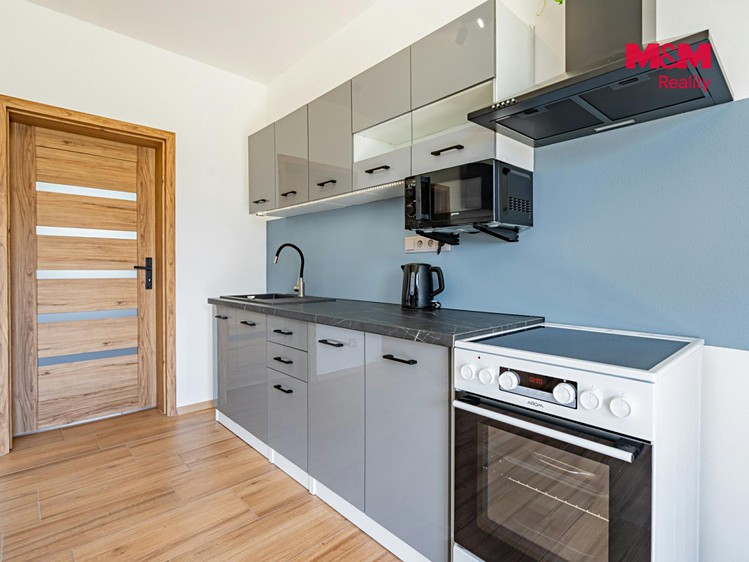 Prodej komerčního prostoru, 113 m² (21 z 30)