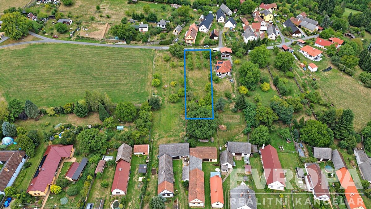 Prodej stavebního pozemku 1006 m², Nezdice – fotka 1 z 3