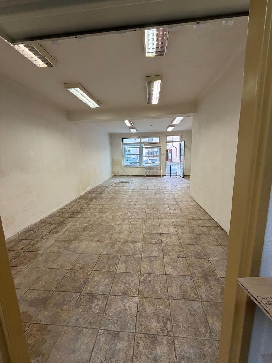 Pronájem obchodního prostoru 100 m² – fotografie 3