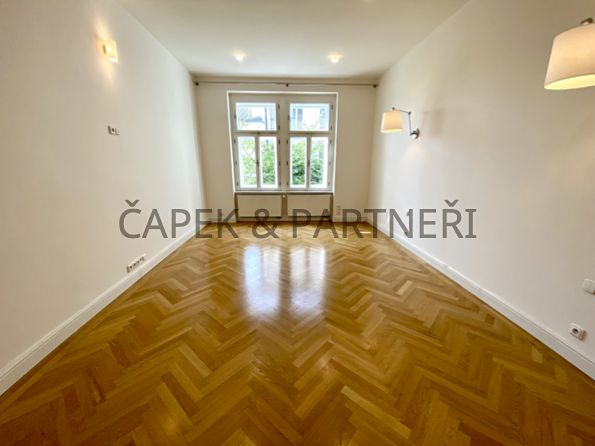 Pronájem bytu 1+1 41 m² – fotografie 2