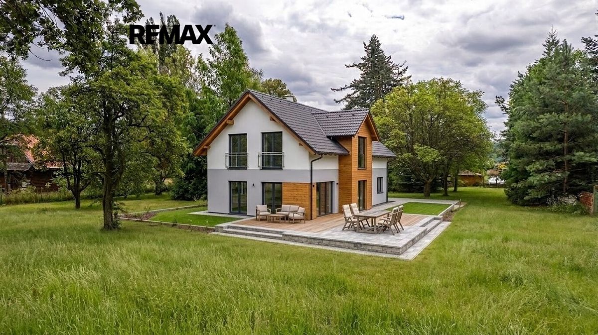Prodej stavebního pozemku 2099 m²