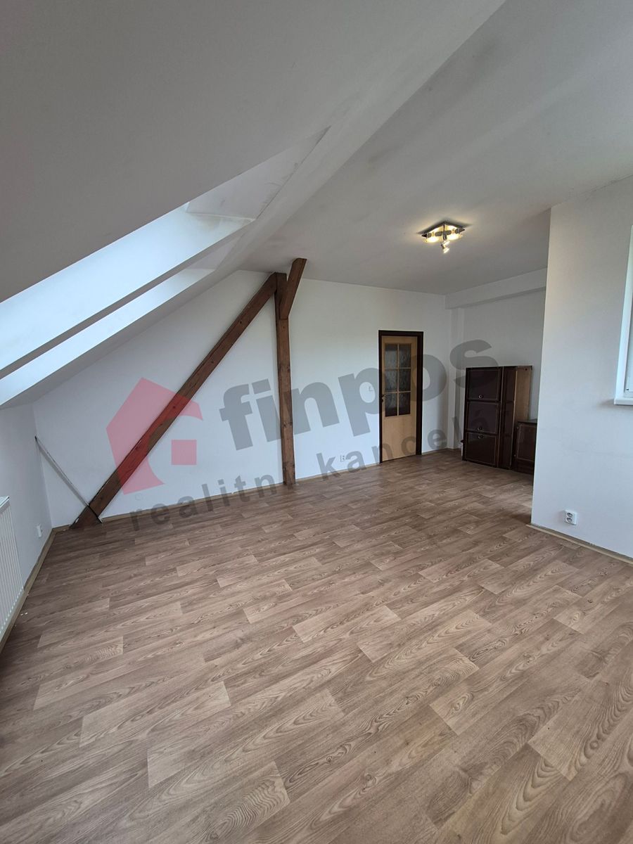 Pronájem bytu 3+kk 91 m² – fotografie 4