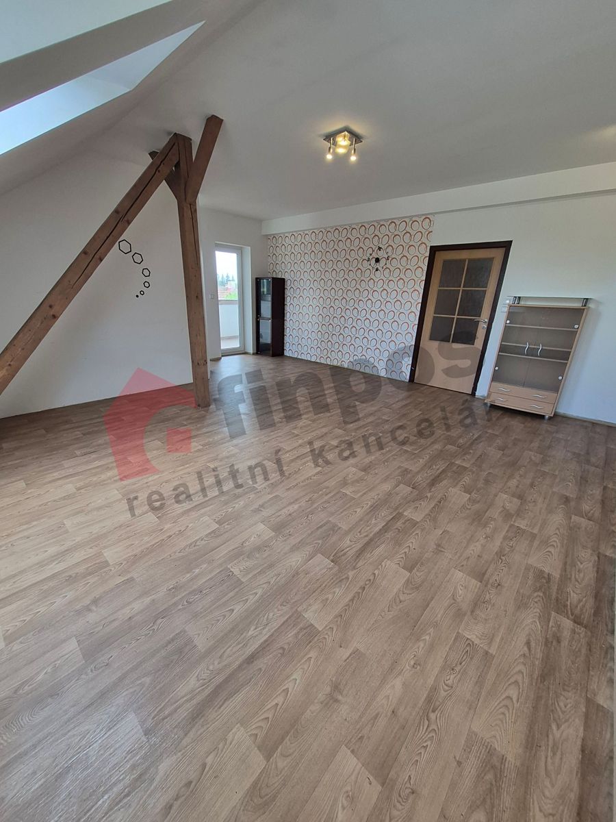 Pronájem bytu 3+kk 91 m² – fotografie 3