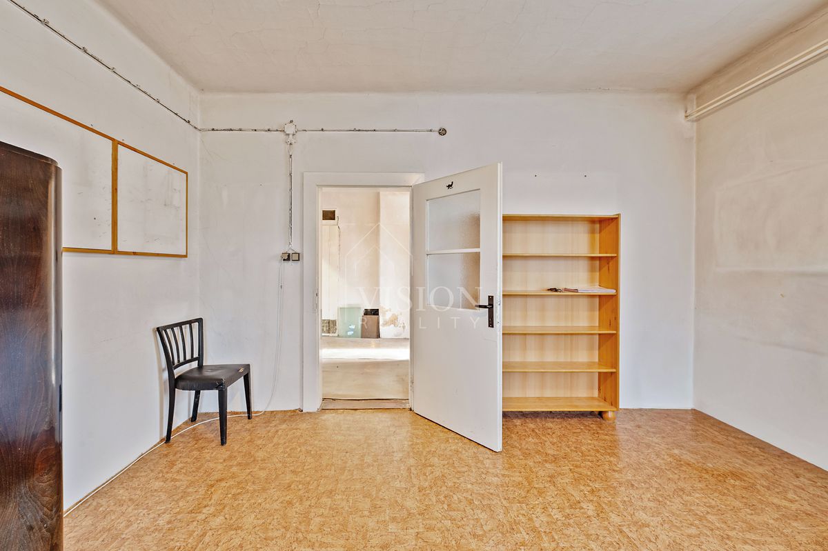 Prodej skladového prostoru 268 m² – fotografie 2