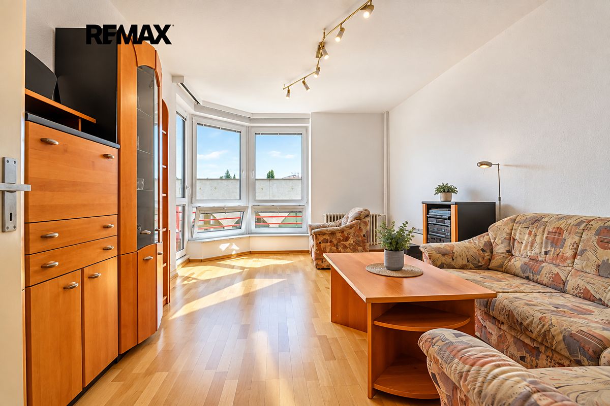 Pronájem bytu 3+1 89 m² – fotografie 4