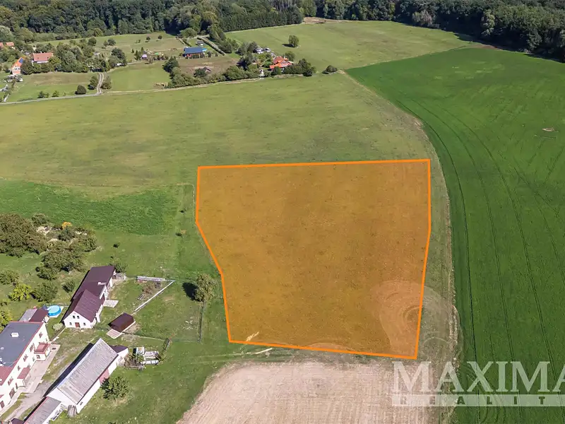 Prodej pole 7163 m², Lhotky – náhled fotky 1