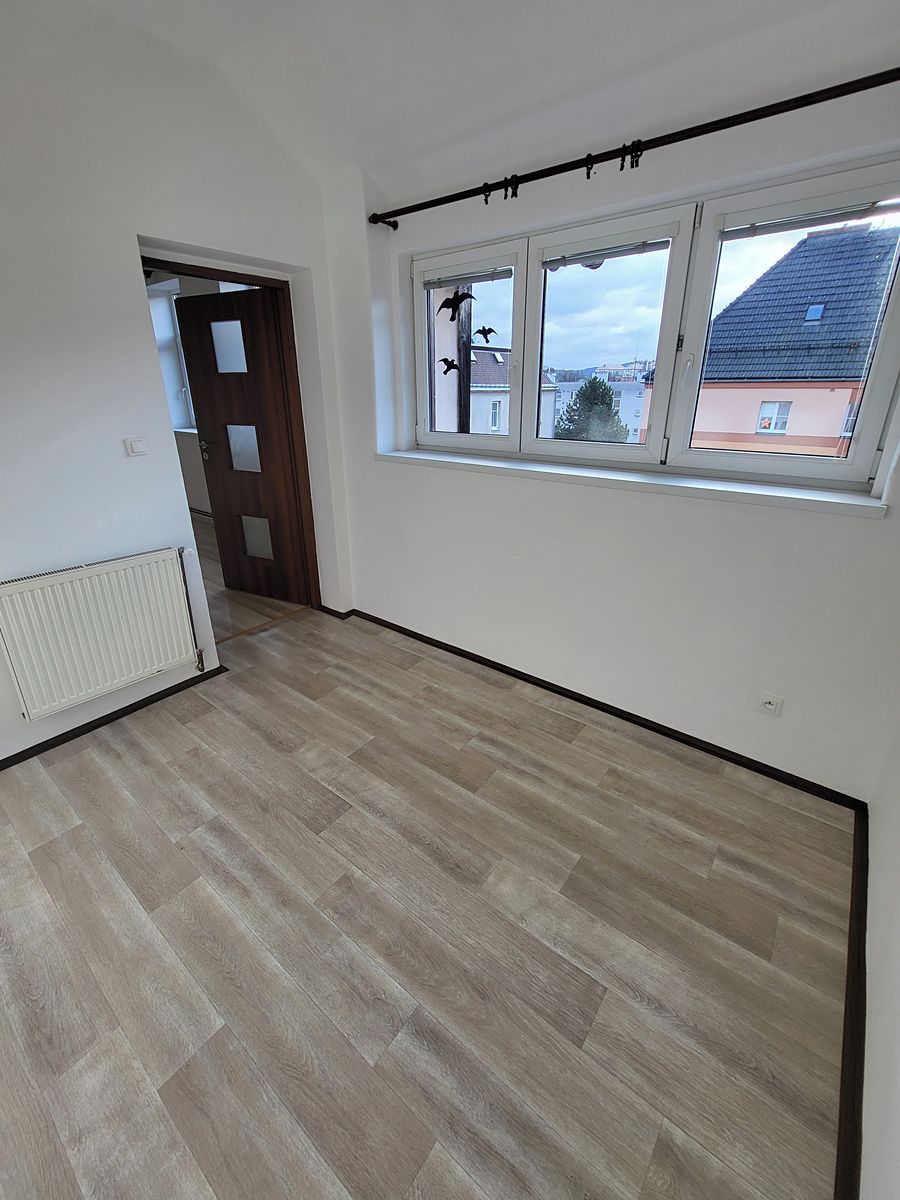 Pronájem bytu 2+kk 48 m² – fotografie 4