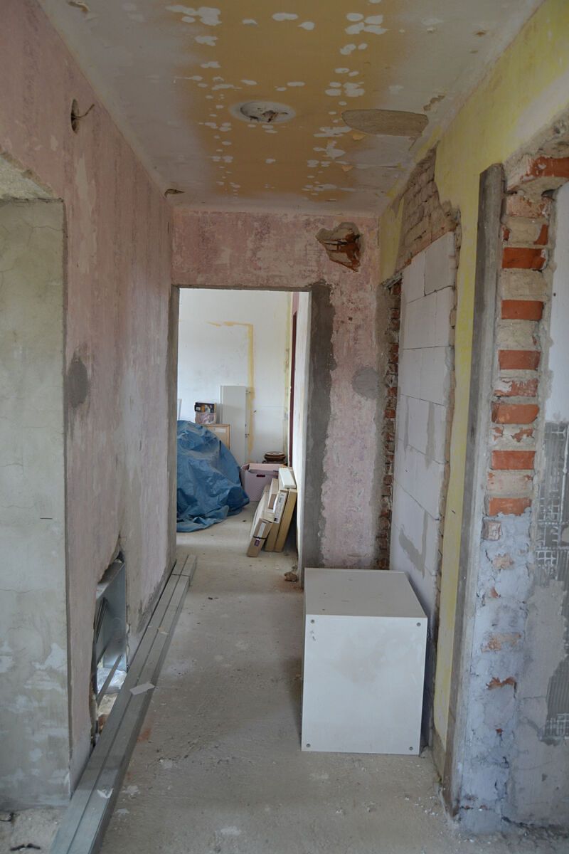 Prodej rodinného domu 200 m², pozemek 889 m² – fotografie 4