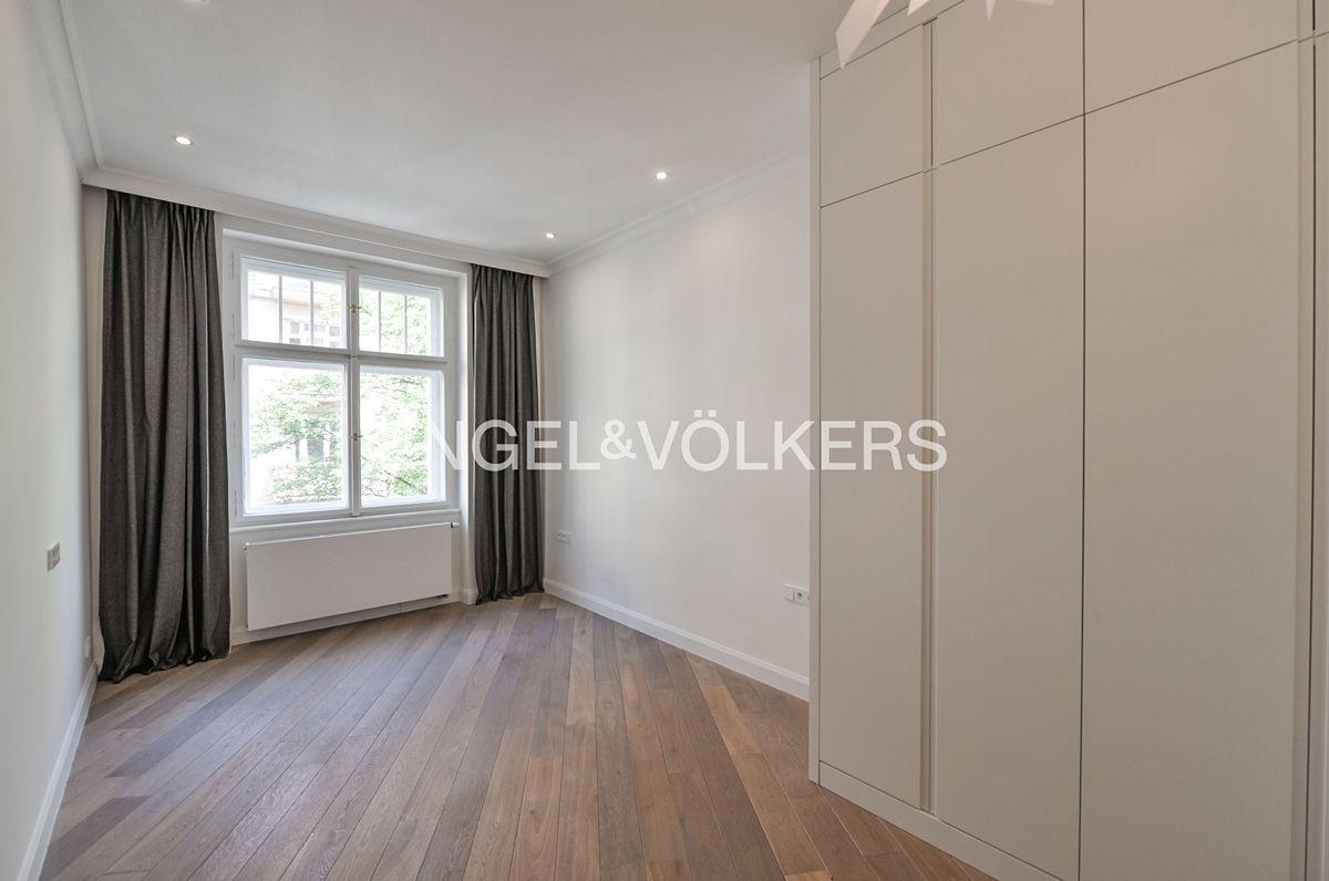 Pronájem bytu 2+kk 54 m² – fotografie 3