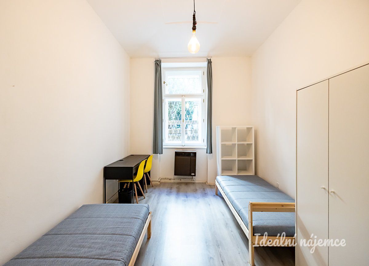 Pronájem bytu 2+kk 43 m² – fotografie 3