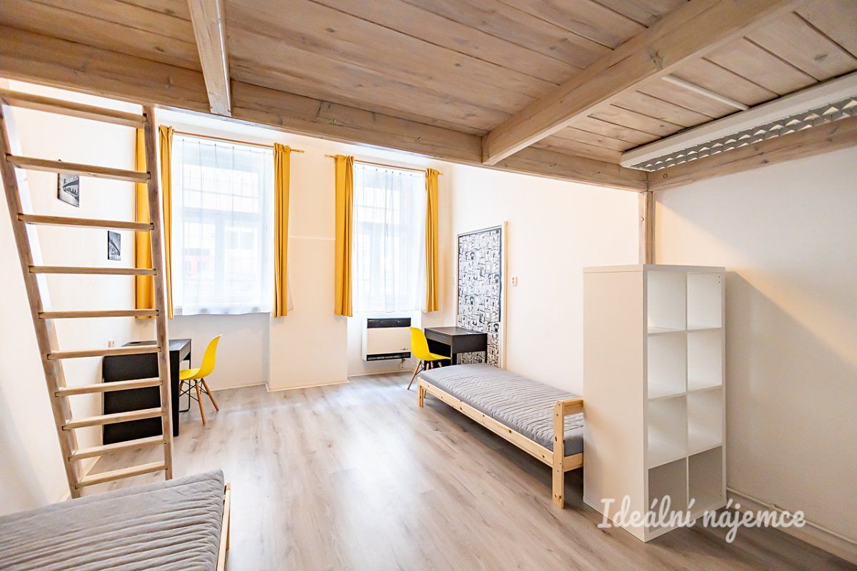 Pronájem bytu 2+kk 43 m²