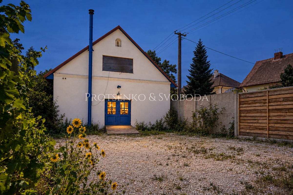 Prodej zemědělské usedlosti 300 m², pozemek 4576 m²