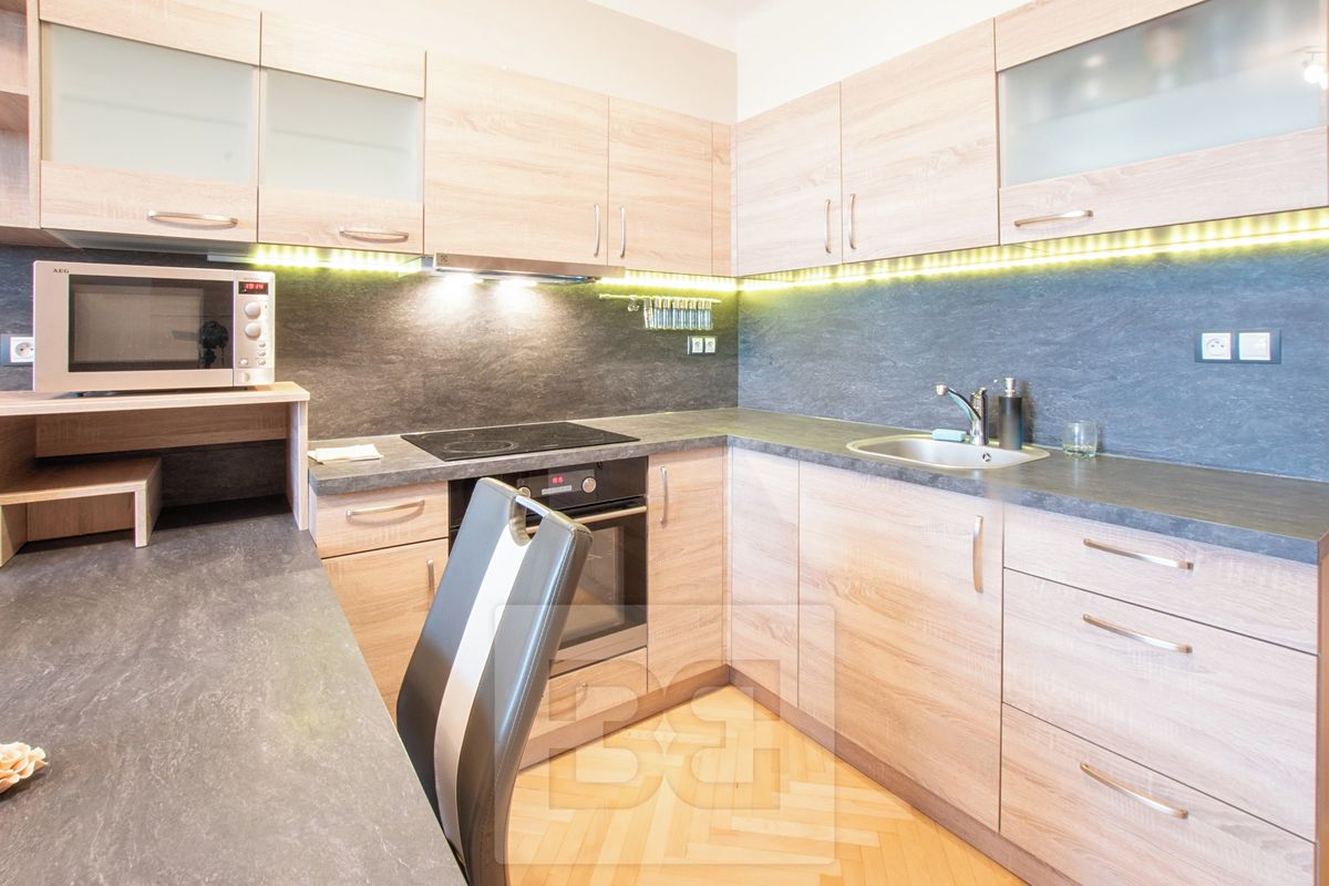 Pronájem bytu 3+kk 52 m²